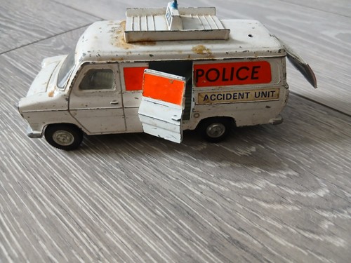 Dinky toys 287 ford - toys,
