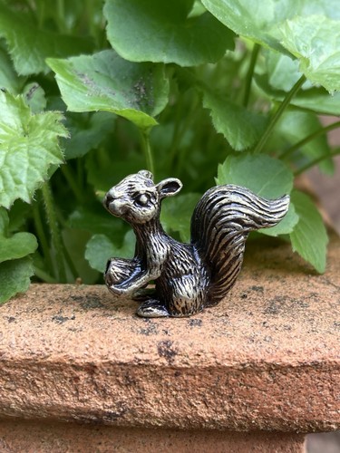 New solid brass squirrel - new,