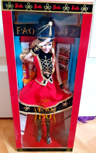 Barbie fao schwarz 150th - barbie,