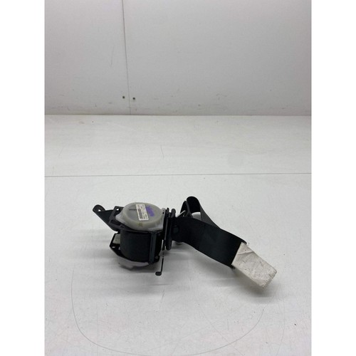 Honda civic seat - belt, rear