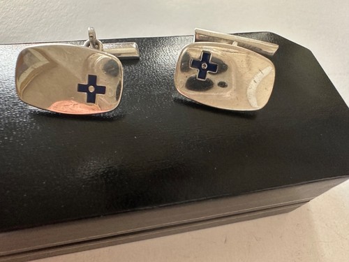 Lovely solid silver enamel - lovely,