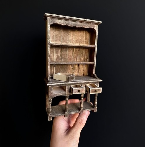 Scale dollhouse - 1:12,