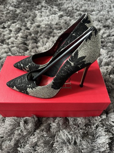 Brand new carolina herrera - carolina,
