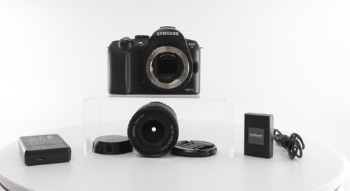 Samsung nx10 mirrorless - nx10,