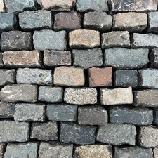 Reclaimed Mixed Granite Stone Cobble Setts - Per Bag