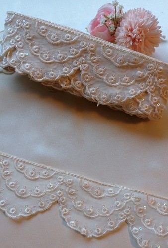 New sequin embroidery - new, 2m