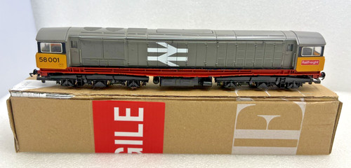 Hornby r250 loco railfreight - hornby,