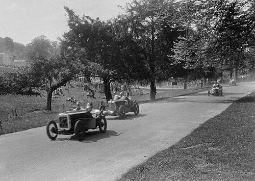 Austin ulster leading mg - austin, a