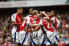 24/25 SQUAD SIGNED PHOTO