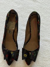 Betsey Johnson shoes Size 7