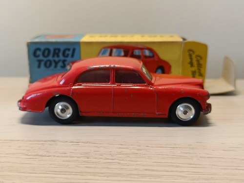 Corgi toys 205 - corgi, riley
