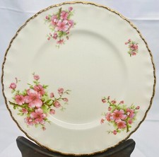 VINTAGE ENGLAND CREAMPETAL