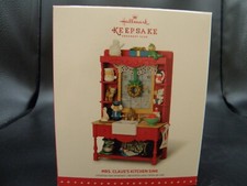 Hallmark Keepsake Ornament - 2015 Member Exclusive - Mrs. Claus's Kitchen Sink