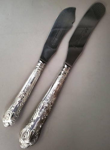 Hallmarked silver queens - silver,