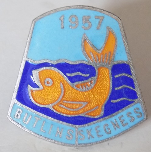 Butlins holiday camp badge - camp,