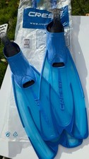Pair of Blue Cressi Aqua Closed heel Scuba Diving Fins EU 37 / 38 UK 4 - 5