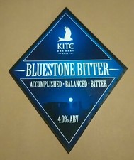 KITE BREWERY BLUESTONE BITTER ALE BEER PUMP HANDLE CLIP BADGE 4.0 % ABV WALES 