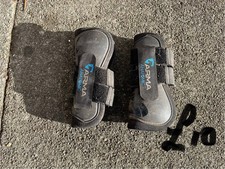 Shires Arma Tendon Boots