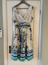 Dickens & Jones Summer Floral