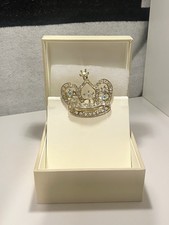 Vintage gold tone crown - vintage, brooch