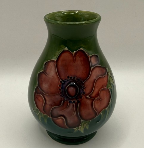 Moorcroft pottery anemone - moorcroft,