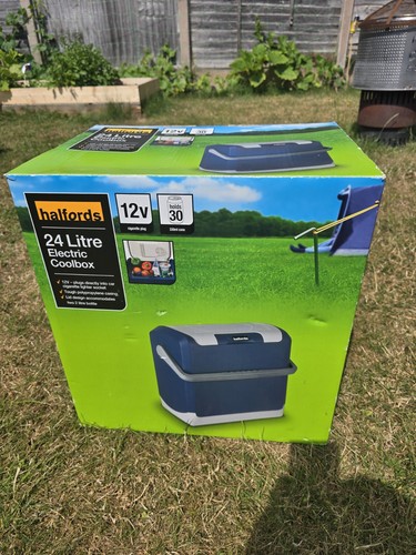 Halfords 24l electric coolbox - halfords,
