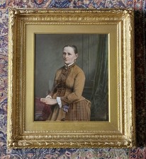 Finely painted 19th Century antique oil on board portrait of a lady  