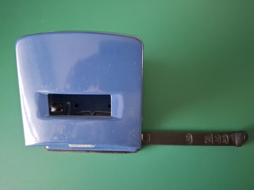 Impega hole punch blue - hole,
