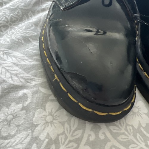 Black doc martins - black,