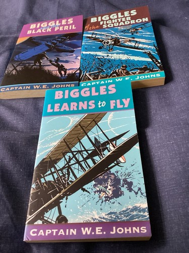 Biggles three book set captain - biggles,three,