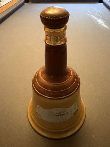 Vintage wade bells whiskey - wade,