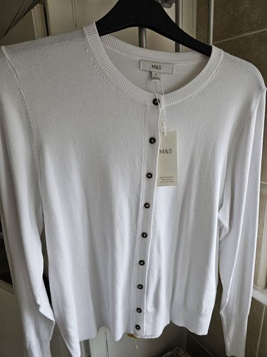 Soft fine knitted white - soft,