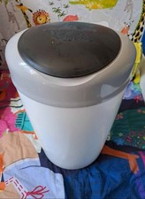 Tommee Tippee Nappy Bin (Grey/White)