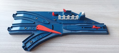 Tomy train track splitter - train, 3