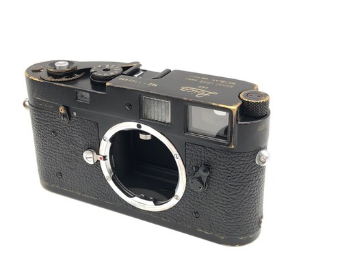 Leica black paint body - m2,