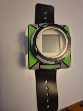 Ben 10 Omnitrix Toy. Sonuds Lights Games. Slight Scratch See Photo