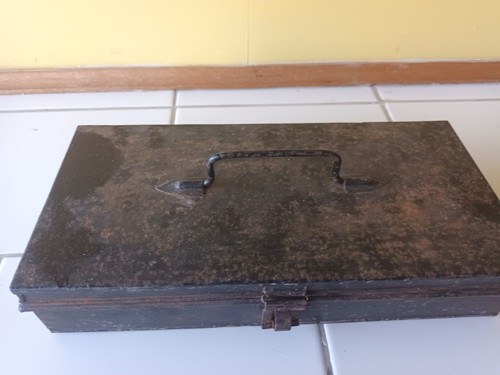Vintage metal storage box - storage,