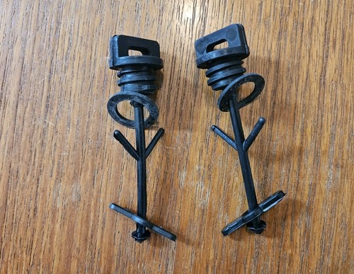 Two original drain plugs - drain,