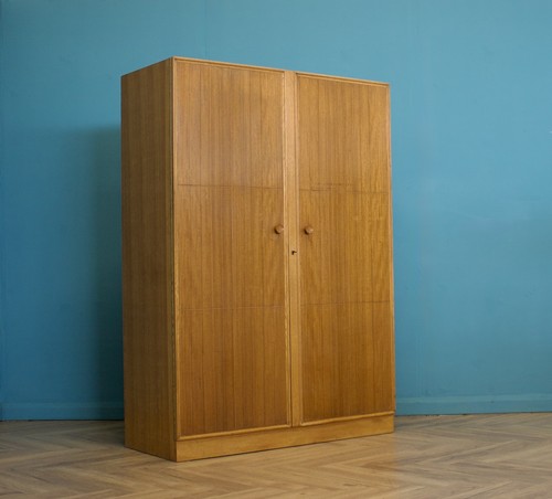 Mid century oak wardrobe - mid, from