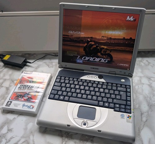Retro windows laptop intel - windows,