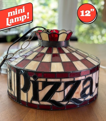 Omg mini plug in - *plug-in*, pizza