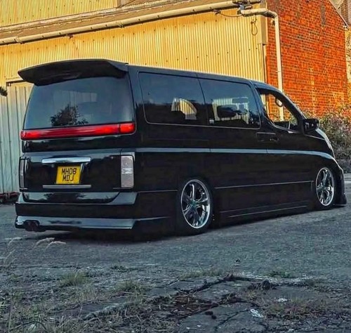Jdm nissan elgrand e51 - jdm,