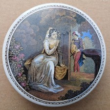 Small Pratt Prattware food pot