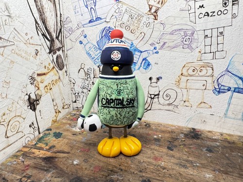 Luton town penguin - luton,