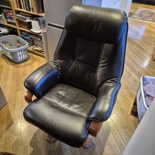 Reclining Swivel Chairs with