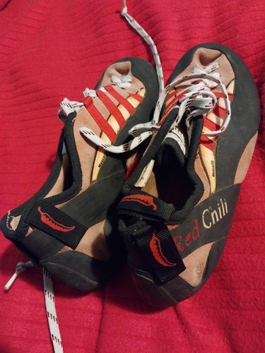 Red chili mescalito climbing - red,