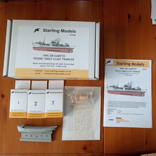 Starling models hms sir - starling,