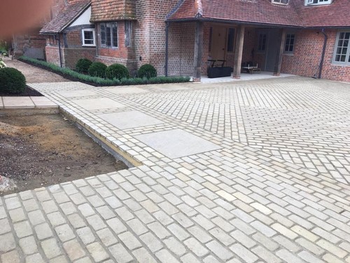 Tumbled york stone setts - york,
