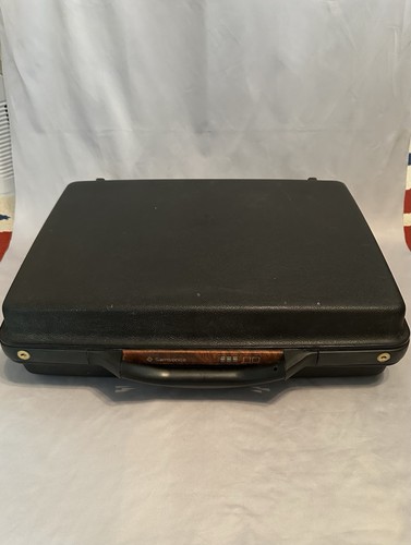 Samsonite lockable hard shell - samsonite,