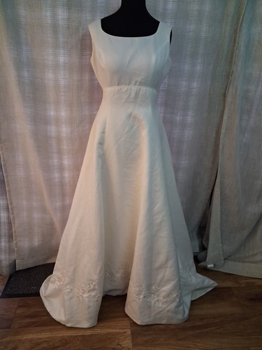 Wedding dress size ivory - wedding,